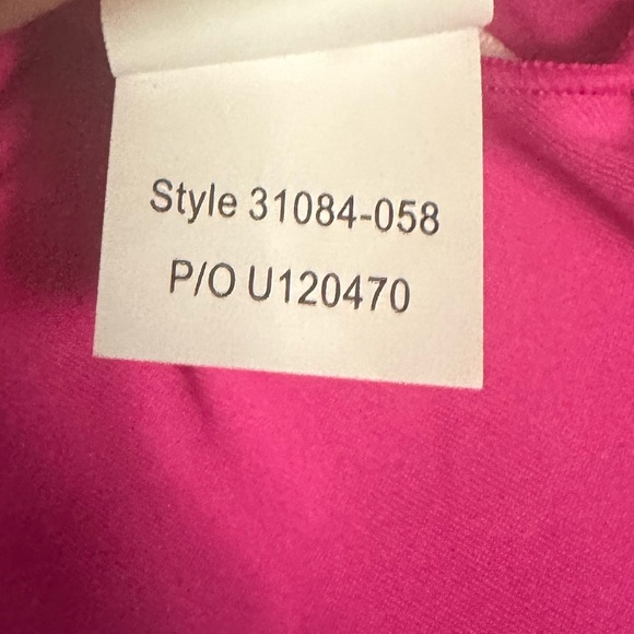 Seafolly Active Ring Front Bralette Bikini
Top-Ultra Pink new without tag - Picture 9 of 9